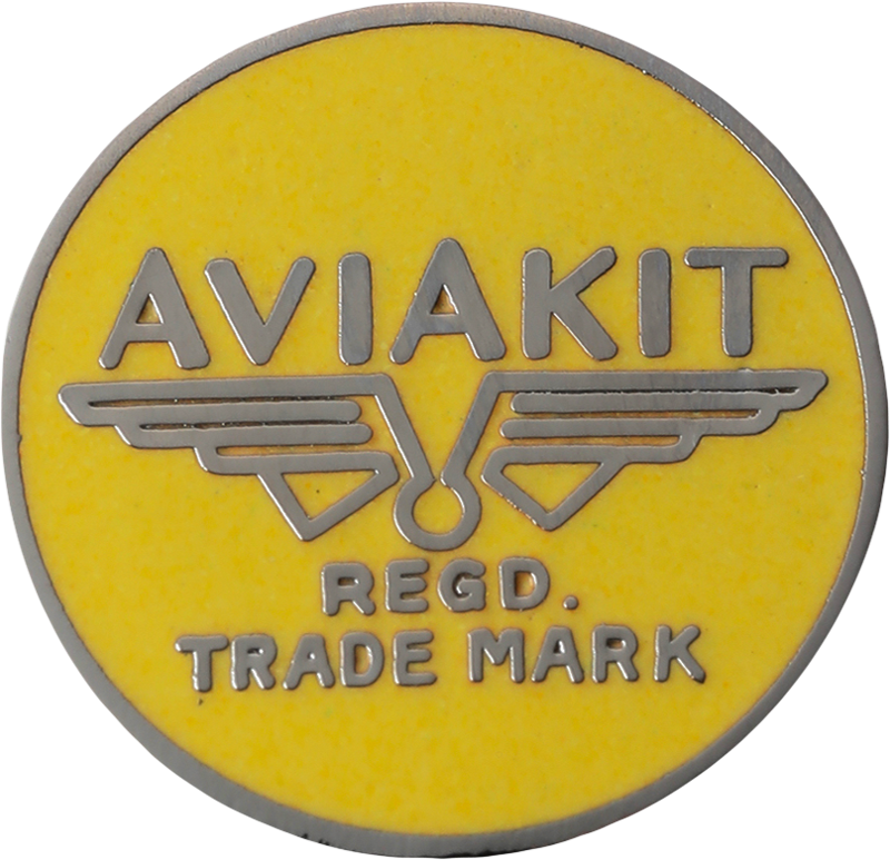 AVIAKIT ピンバッジセット AVIAKIT Badge – Lewis Leathers