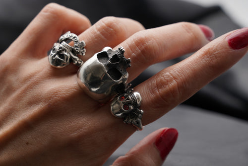 Red Eyes Skull Ring