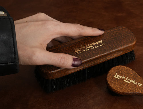 Medium Horsehair Brush
