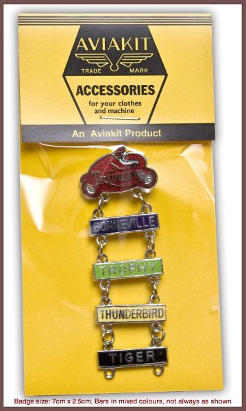 Triumph Bar Badge Red