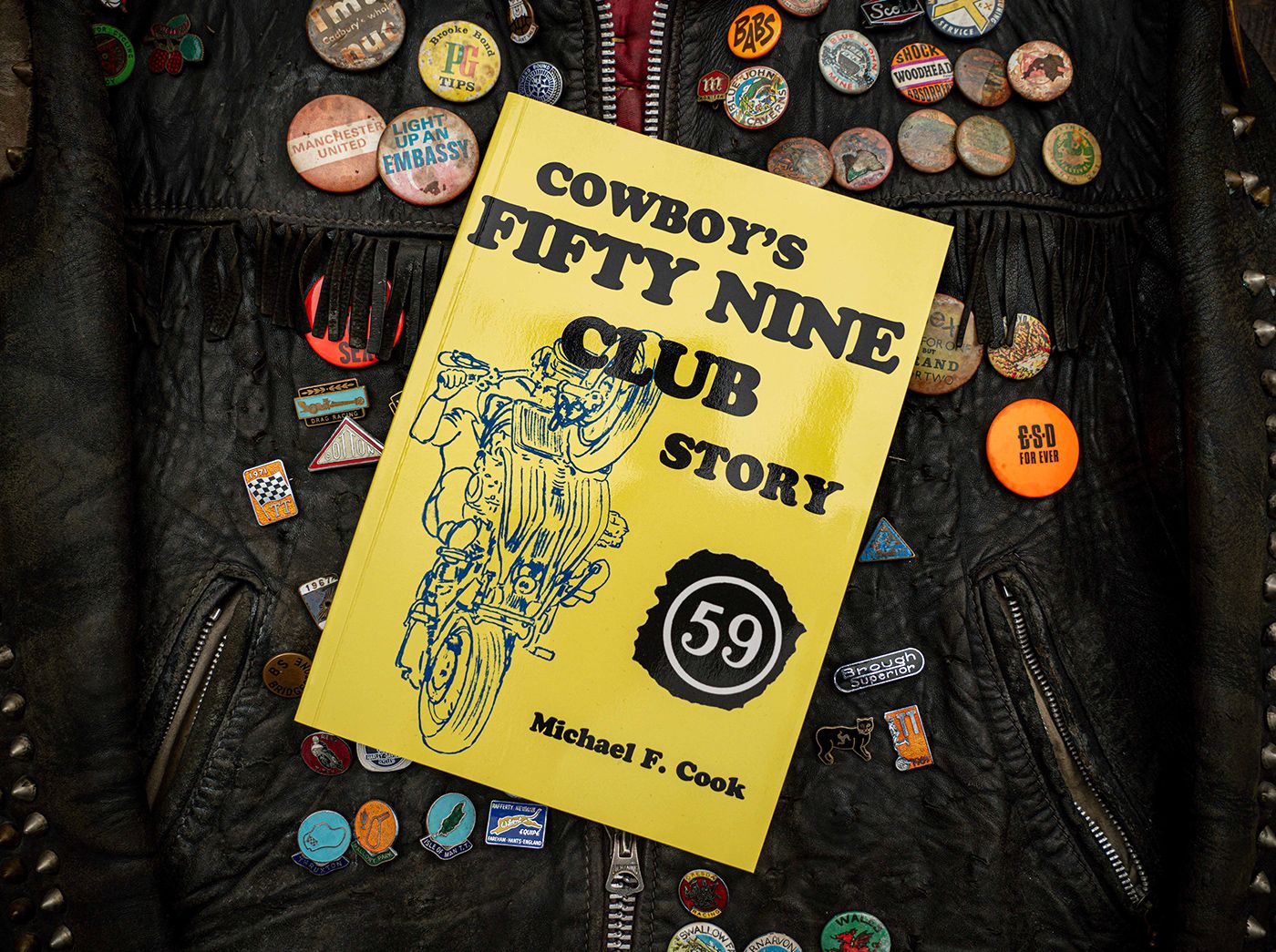 Product top single image